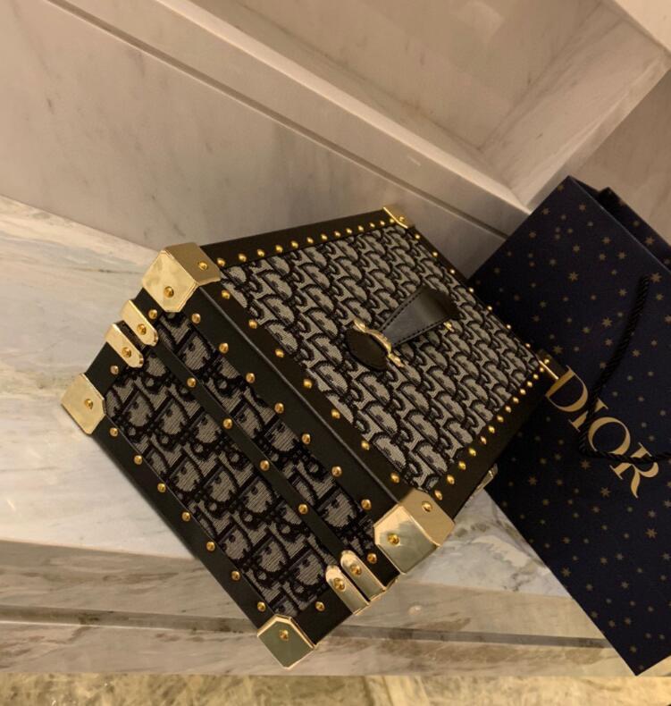 SAMCC - DOR Bags - 686