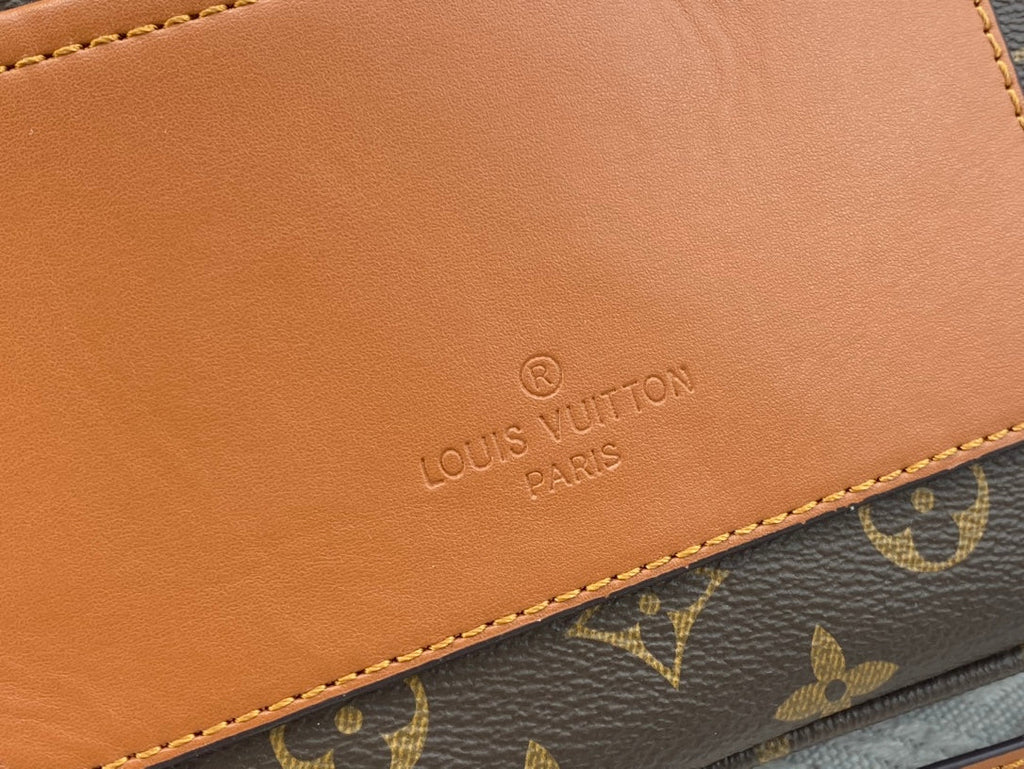 EN - Luxury Bags LUV 742
