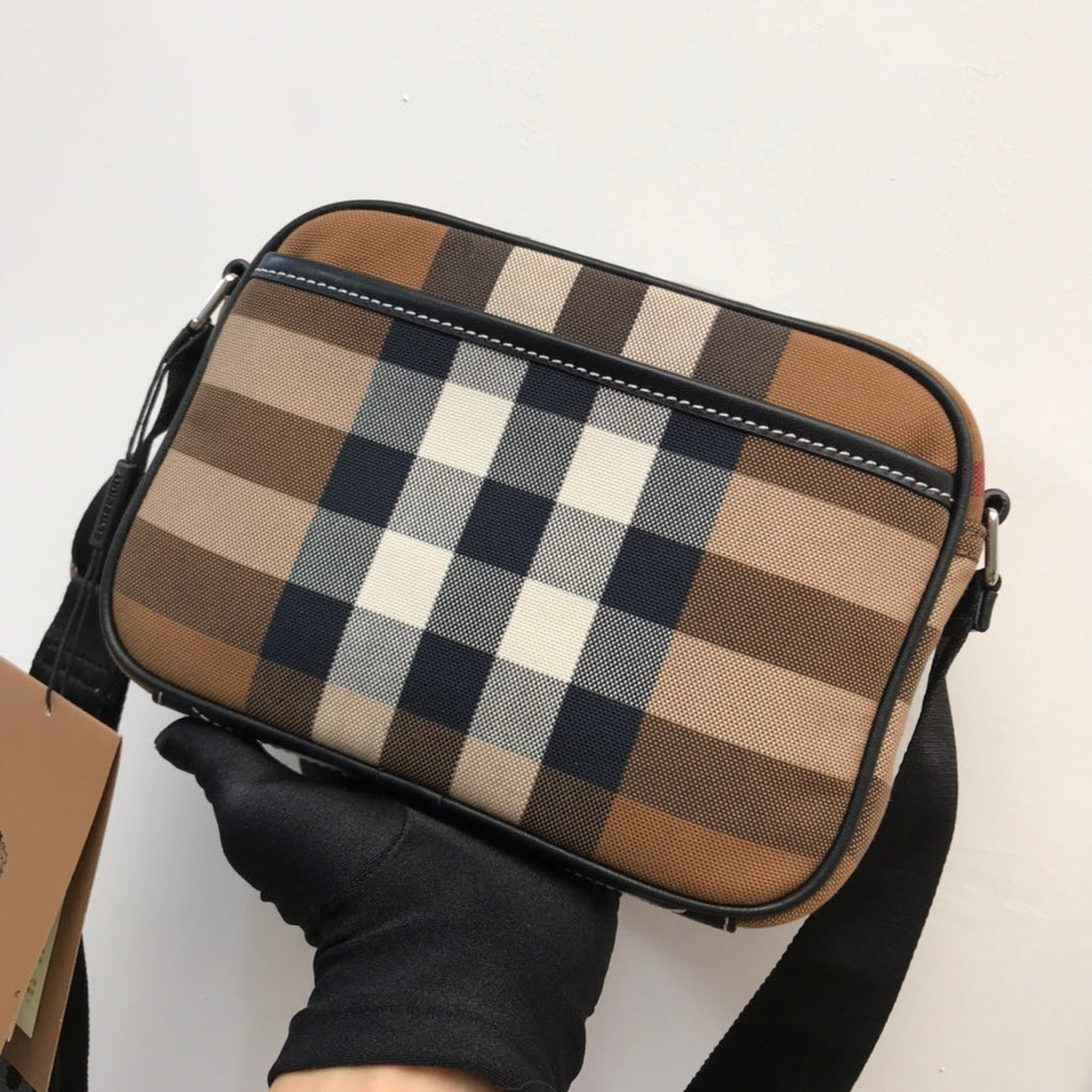 GLAMI Check Crossbody Bag For Men, Bags 8.9in/22.5cm 80491451