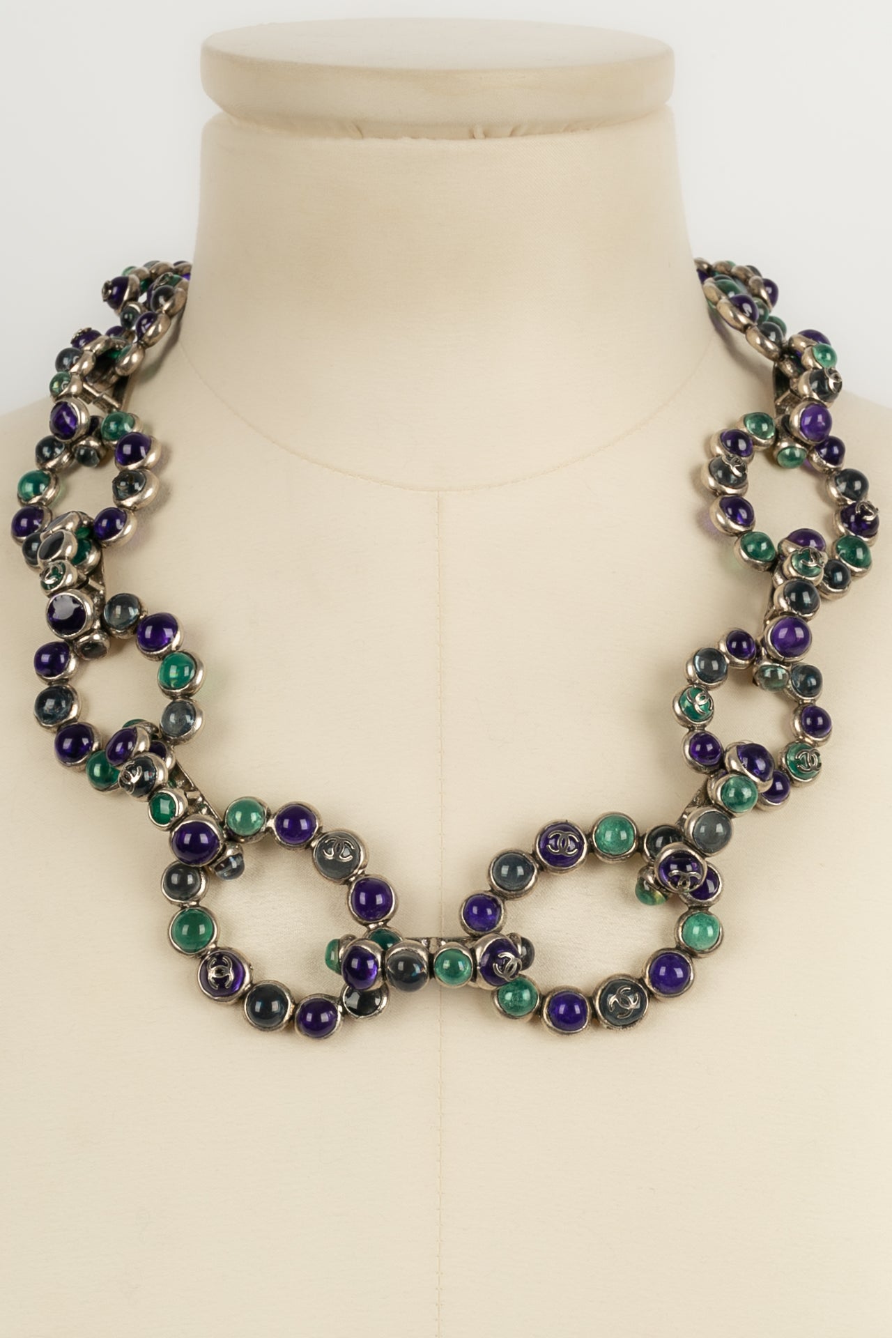 Collier Chanel DÃƒÆ’Ã‚Â©filÃƒÆ’Ã‚Â© Resort 2011