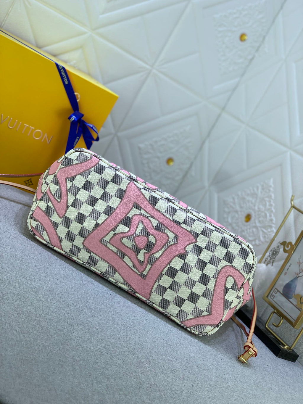 EN - Luxury Bags LUV 809