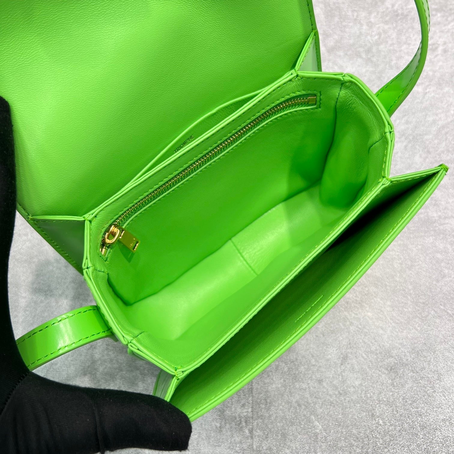GLAMI Classique Cuir Triomphe Bag Green For Women 9in/22cm
