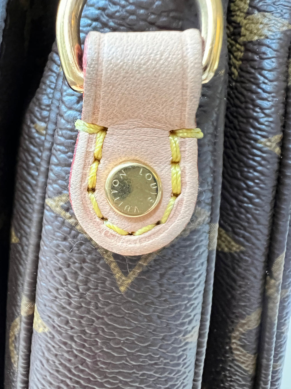 Louis Vuitton Pochette Metis Monogram (RRP £1,970)