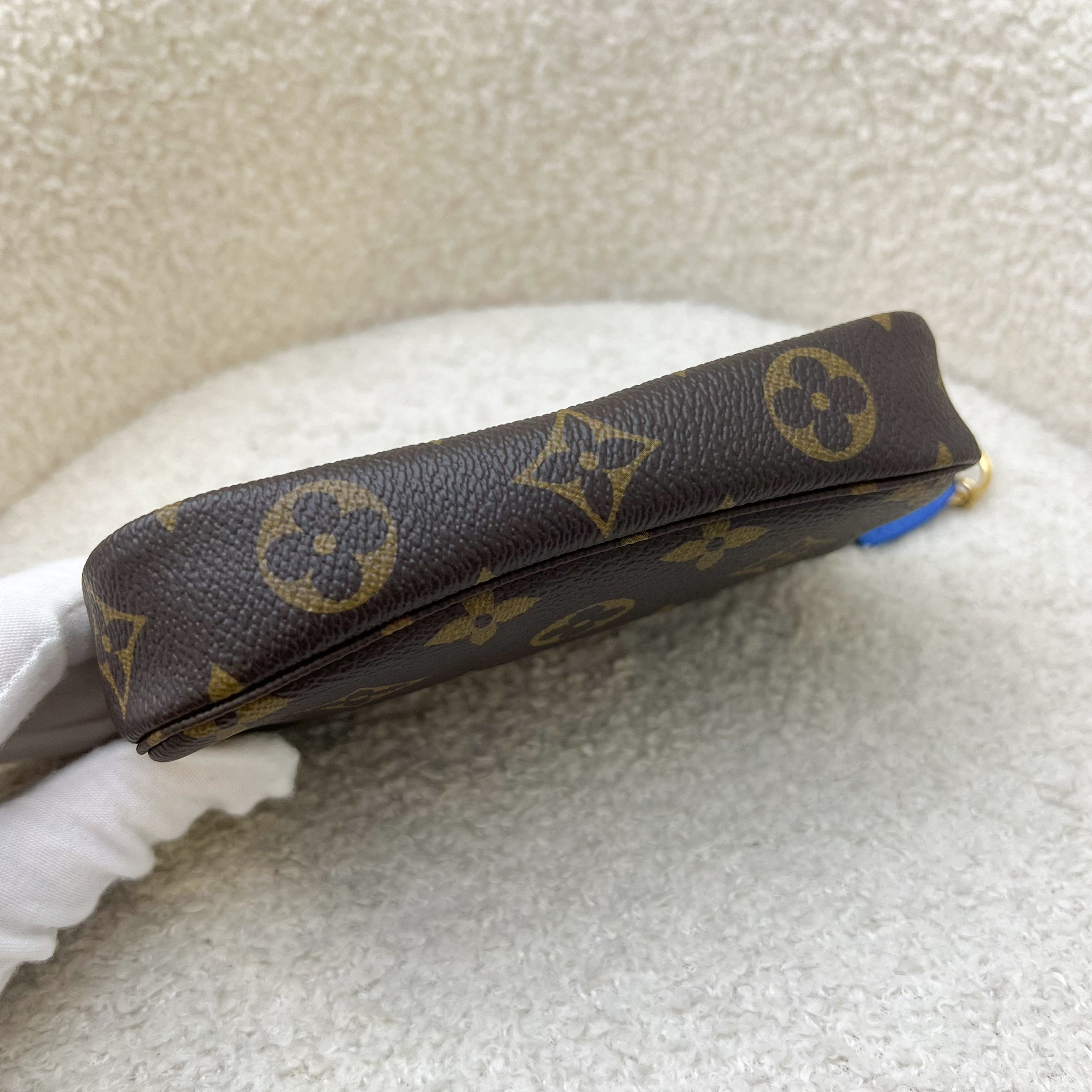 LV Mini Pochette Christmas 2019 Vivienne in Venice Monogram Canvas GHW
