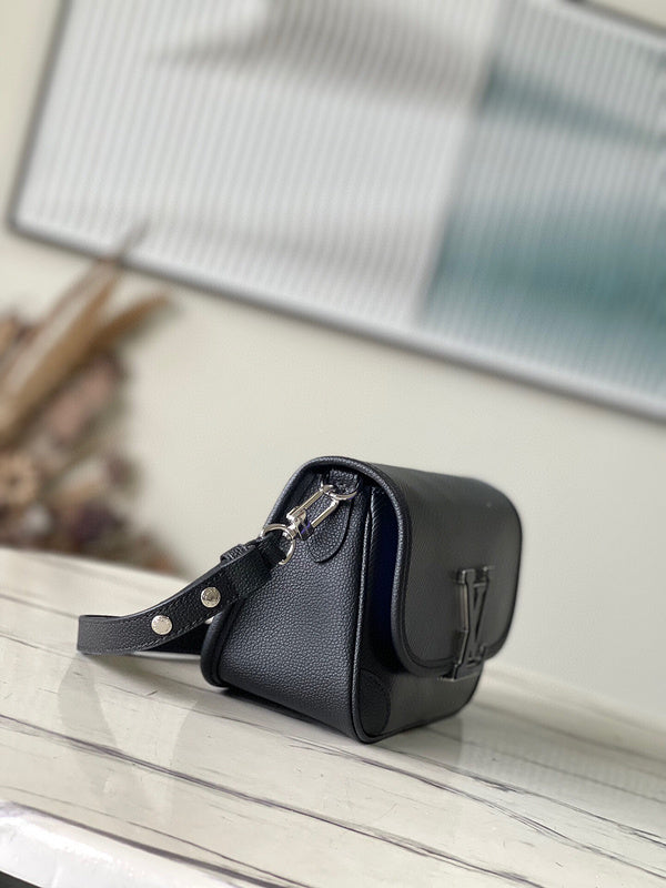 Fashion Lu-Vi bags - 3958