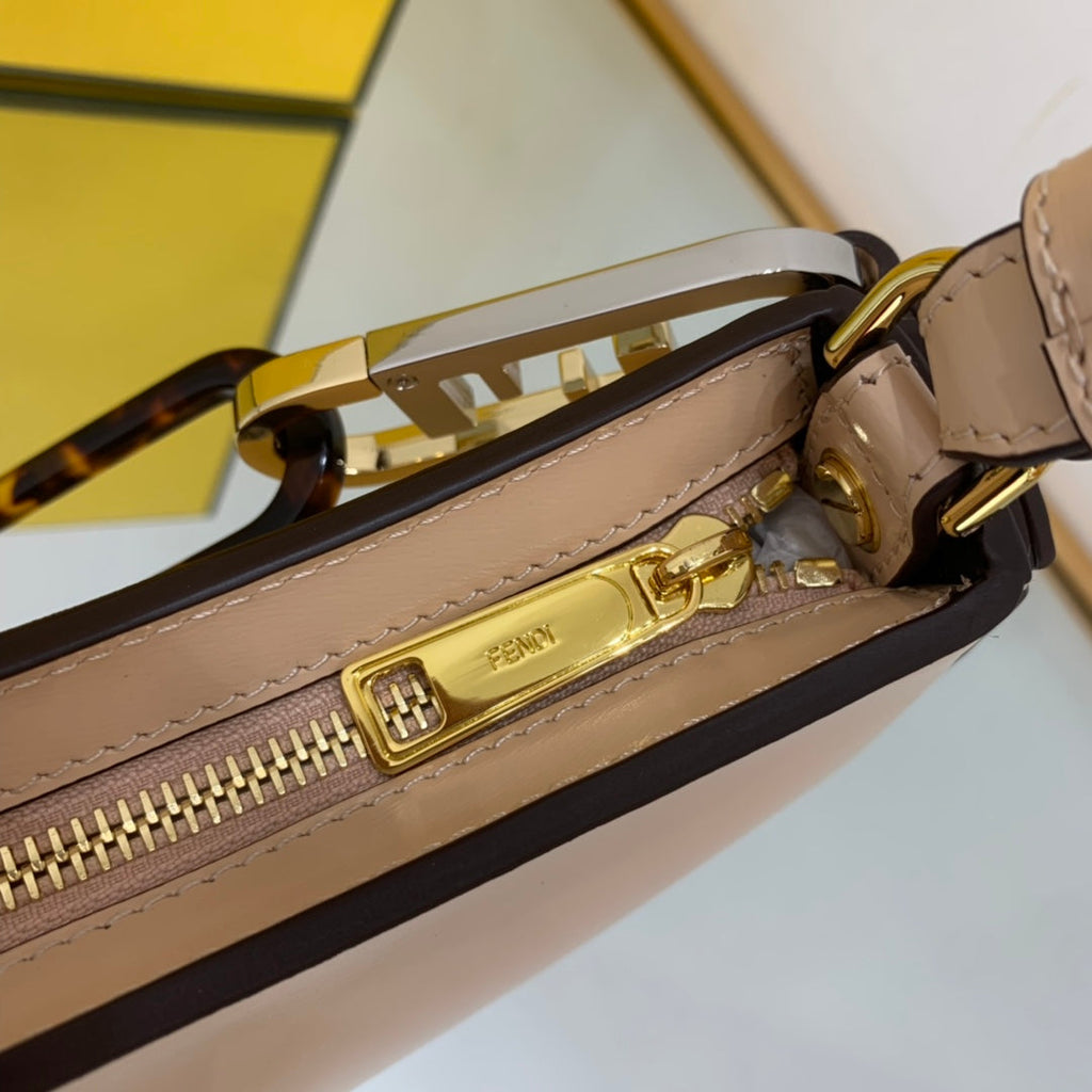 FI OÃ¢â‚¬â„¢Lock Swing Camellia Bag For Woman 32cm/12in 8BS068AGLAMI0F1DMY