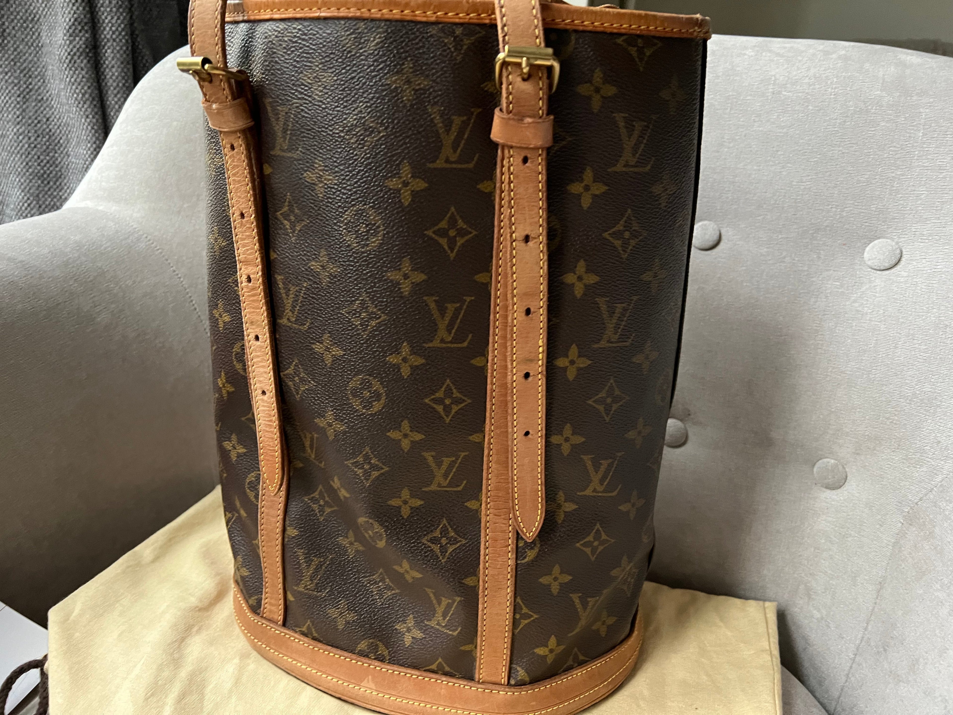 Louis Vuitton Monogram Vintage Bucket Bag GM