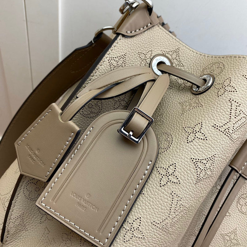 LOV2 Bags - Luxurious Bags  1833