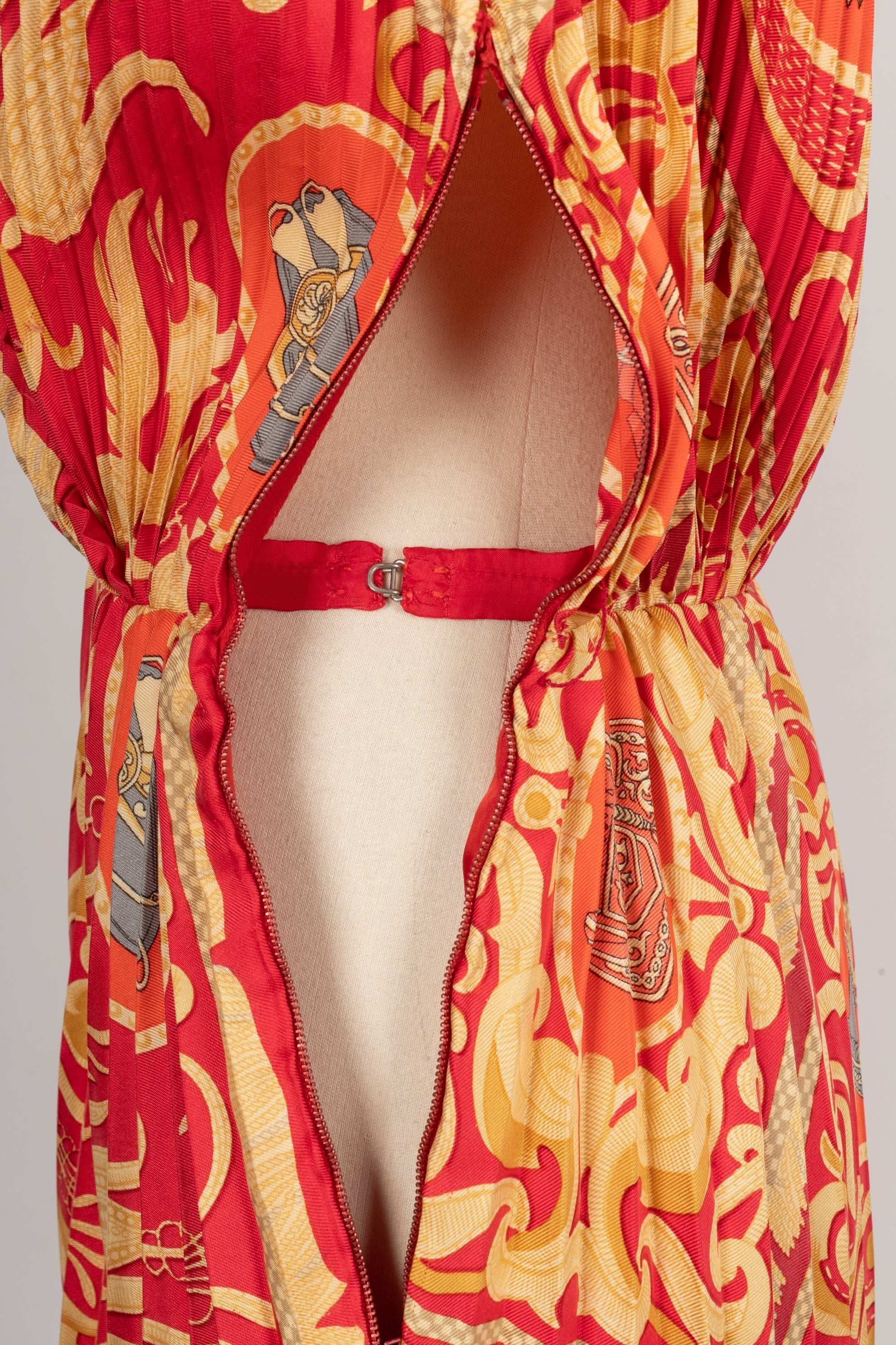 Robe plissÃƒÆ’Ã‚Â©e en soie HermÃƒÆ’Ã‚Â¨s