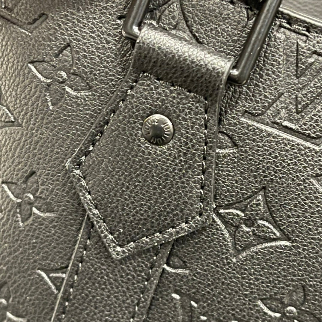 EN - Luxury Bags LUV 846