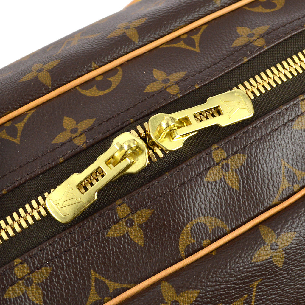 Louis Vuitton Monogram Carryall Duffle Bag M40074