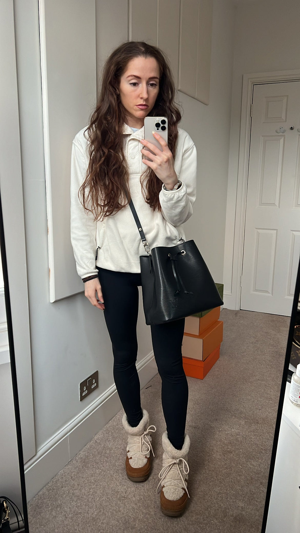 Louis Vuitton Neo Noe Bucket Bag Black Epi (RRP £1,930)