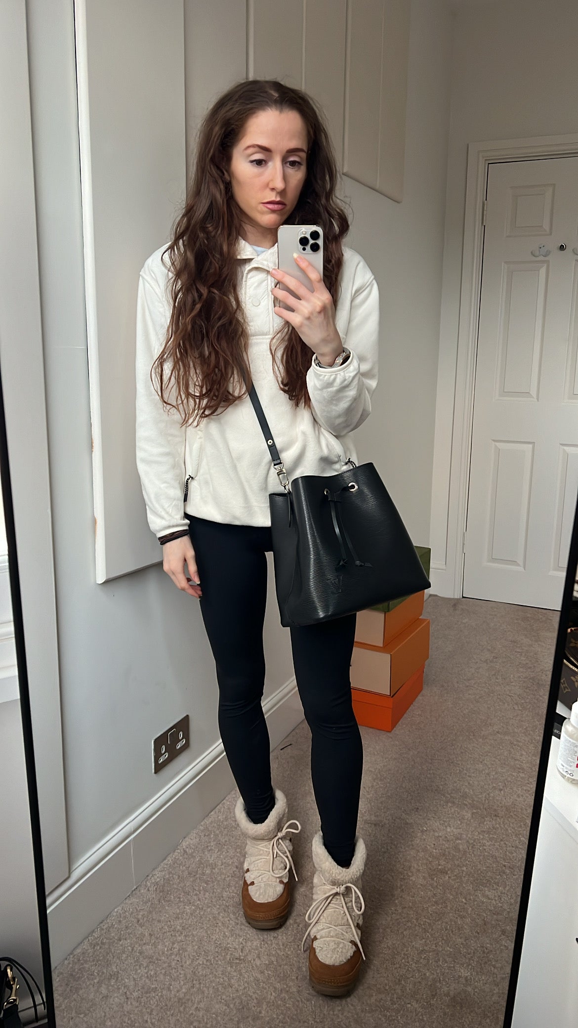 Louis Vuitton Neo Noe Bucket Bag Black Epi (RRP £1,930)