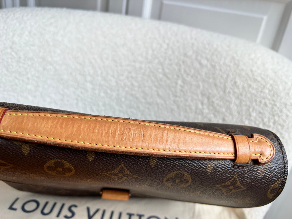 Louis Vuitton Pochette Metis Monogram (RRP £1,970)