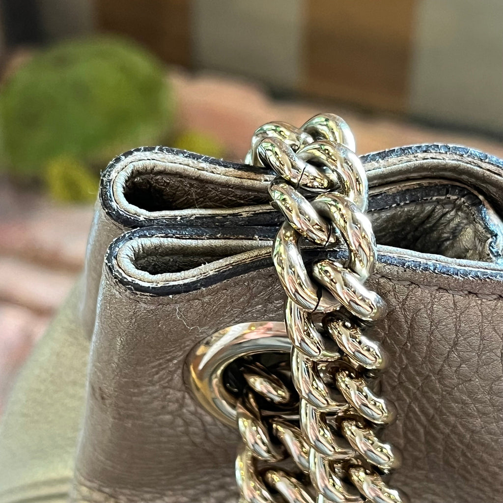 GUCCI Medium Soho Chain Metallic Pebbled Shoulder Bag