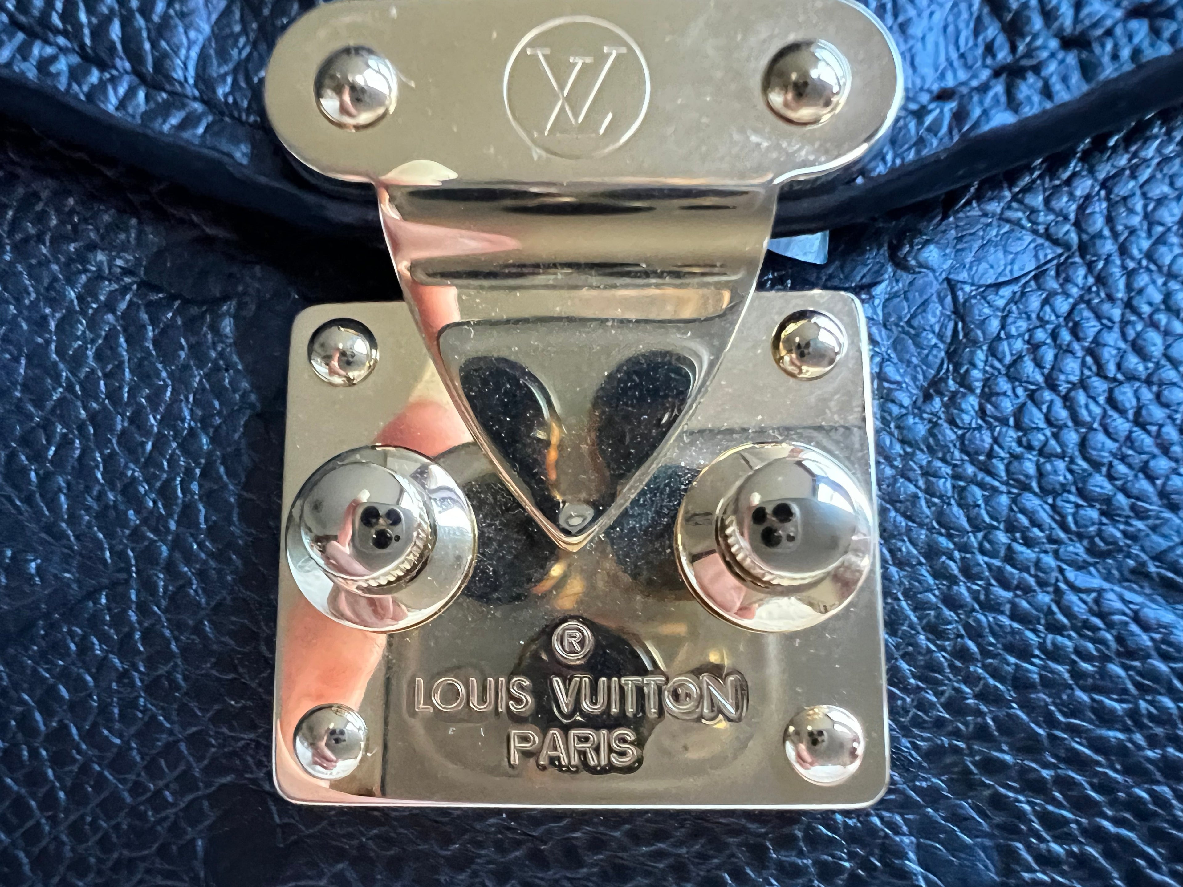 Louis Vuitton Pochette Metis Black Empreinte (RRP £2,110)