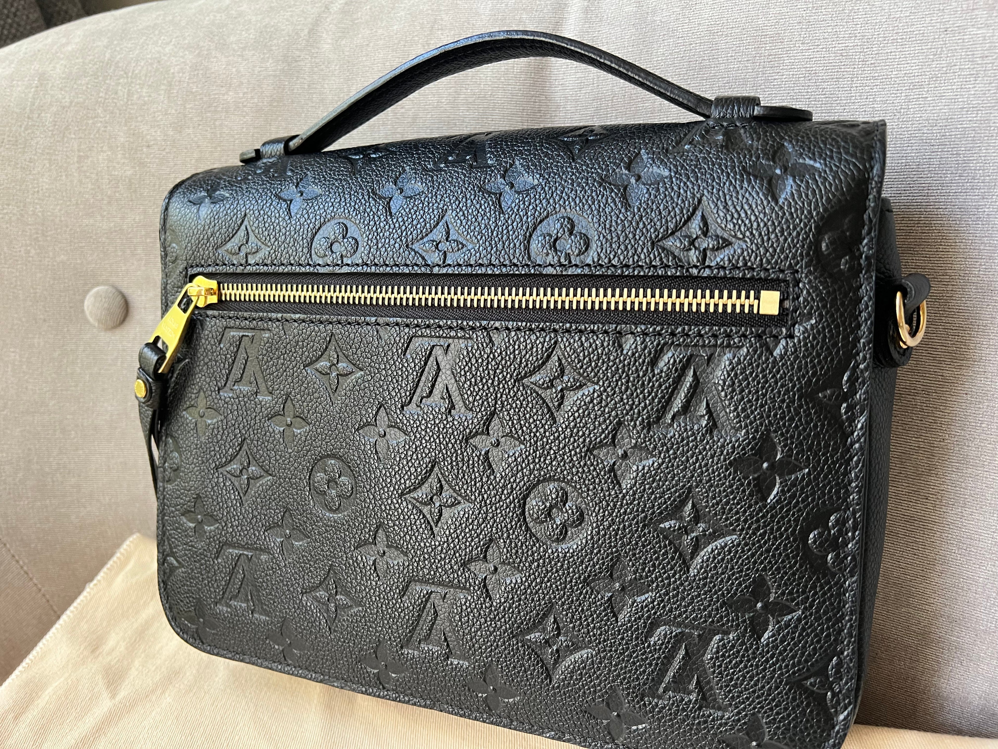 Louis Vuitton Pochette Metis Black Empreinte (RRP £2,110)