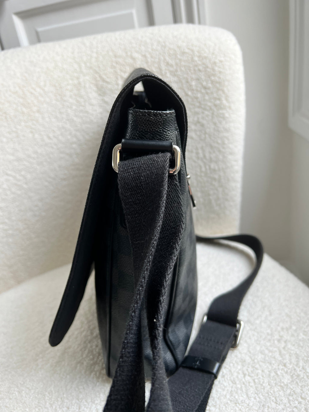 Louis Vuitton PM District Messenger Bag Damier Graphite
