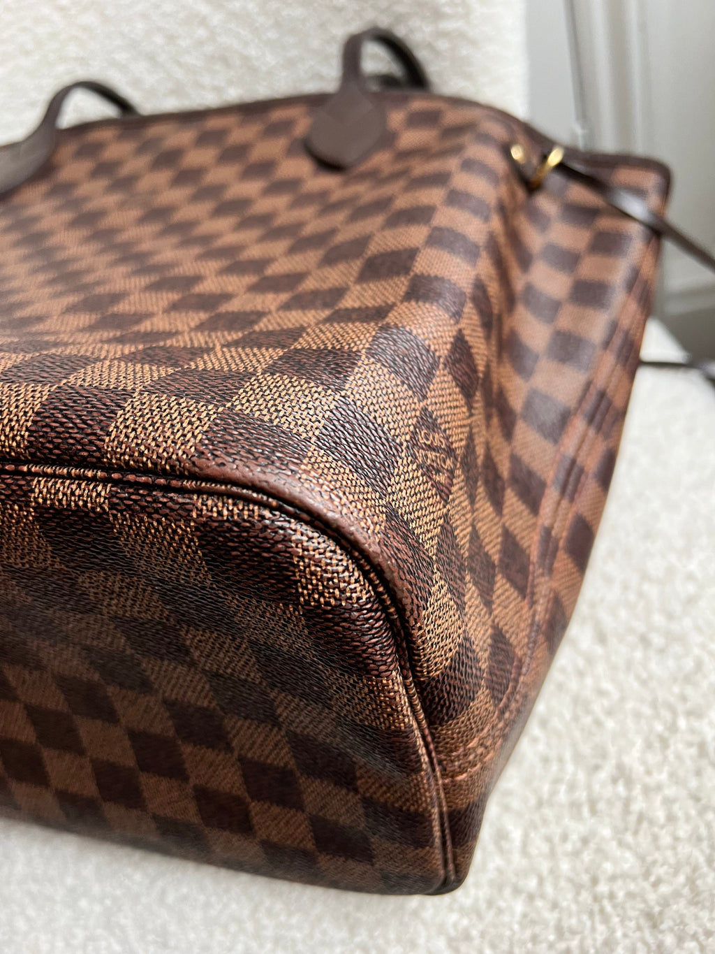 Louis Vuitton Neverfull MM Damier Ebene Cherry Interior (RRP £1,410)