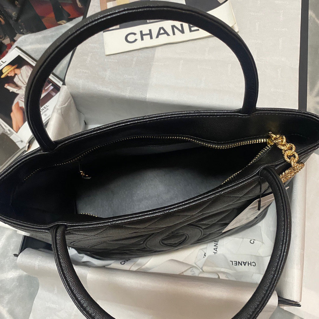 CHLMedallion Tote Gold Hardware Caviar Black For Women, Women’s Handbags, Shoulder Bags 15.6in/32cm
