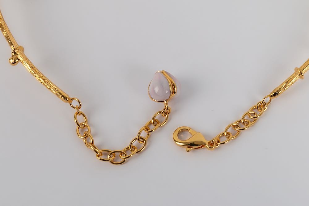 Collier Augustine