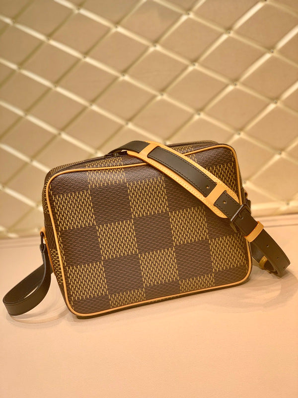 LOV2 Bags - Luxurious Bags  2650