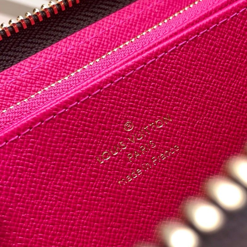 LOV2 Bags - Luxurious Bags  2409