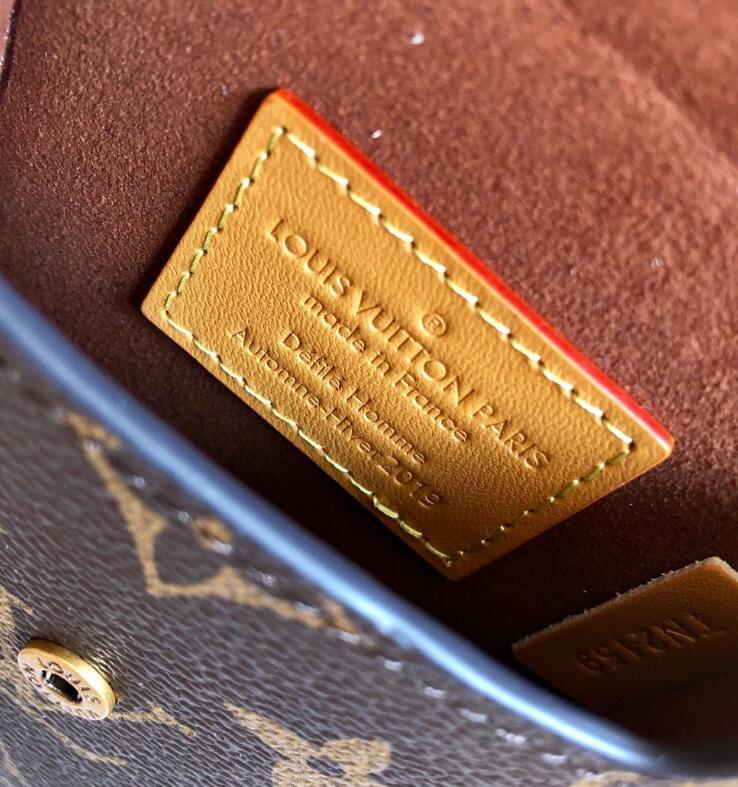 SAMC - Mix Wallets - 028