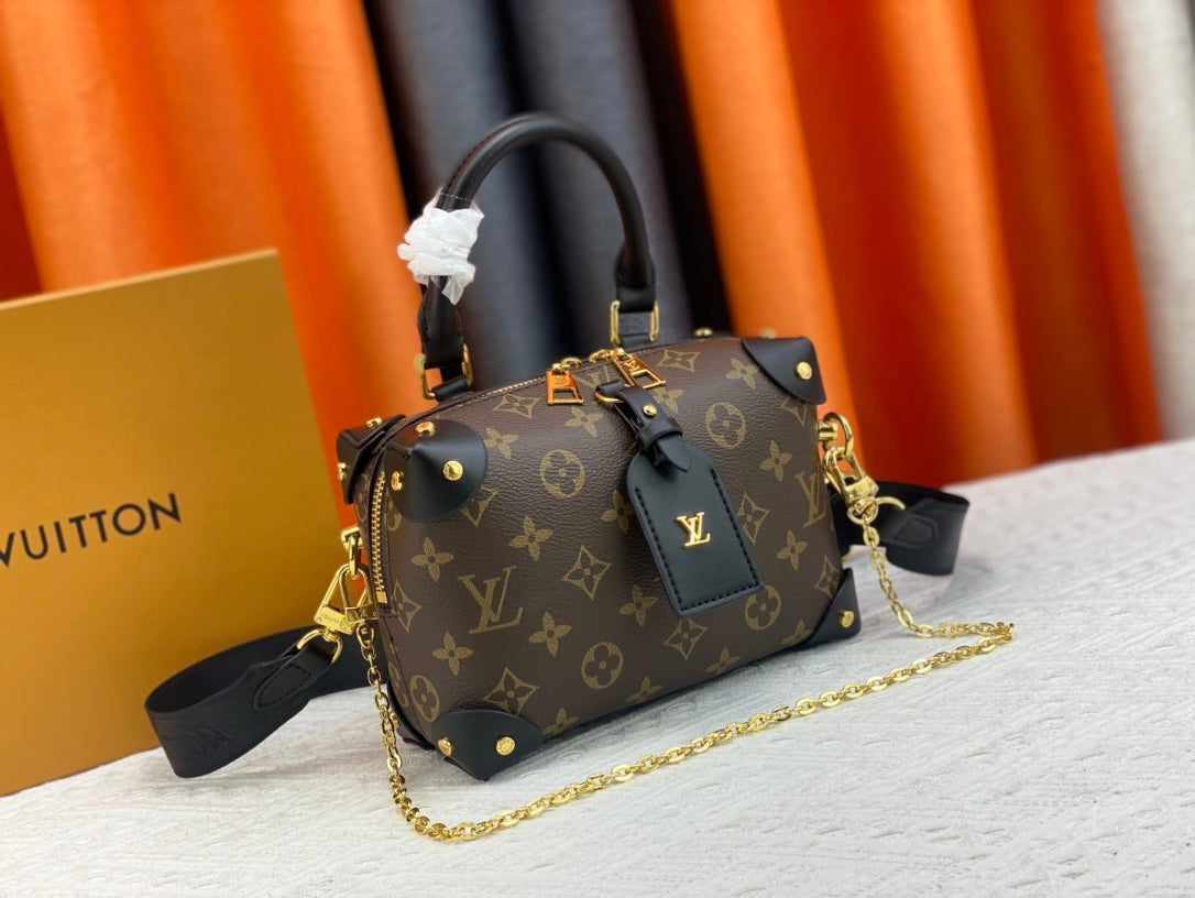 EN - New Arrival Bags LUV 662