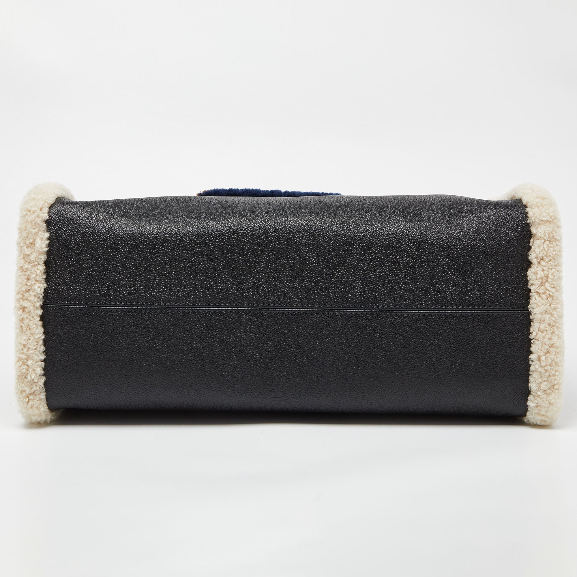 Louis Vuitton  Shearling Monogram Onthego Gm Bag