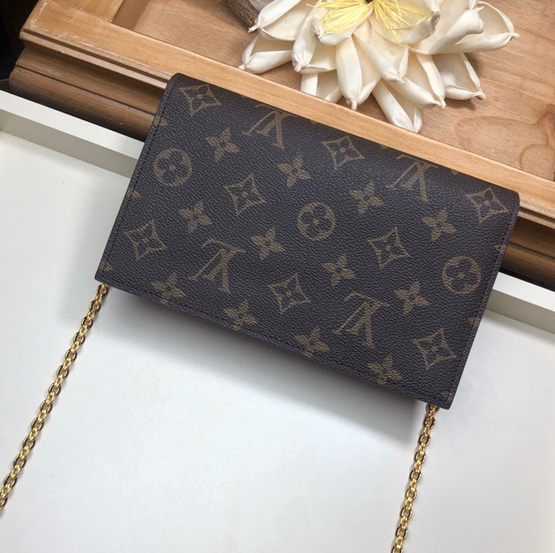 LOV2 Bags - Luxurious Bags  2036