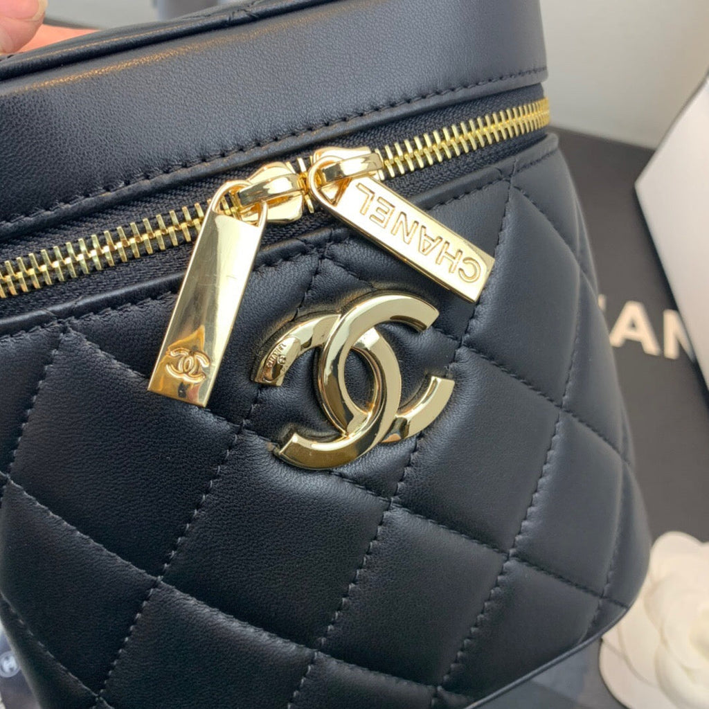 CHLVanity Case Gold Hardware Black For Women, Women’s Handbags, Shoulder Bags 7.9in/20cm AS2061 