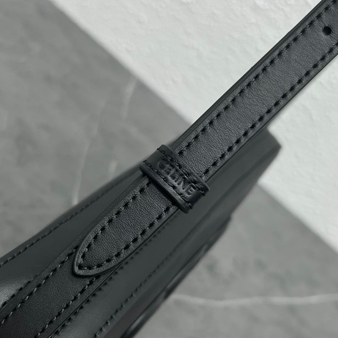 GLAMI Camera Shoulder Bag Cuir Triomphe Black For Women 10in/26cm