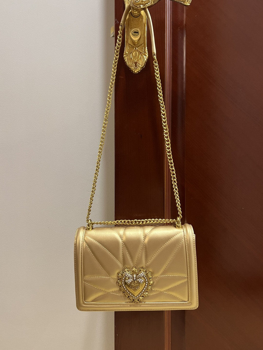 GLAMI Large Devotion Bag In Quilted Nappa Gold For Women 10in/26cm GLAMI