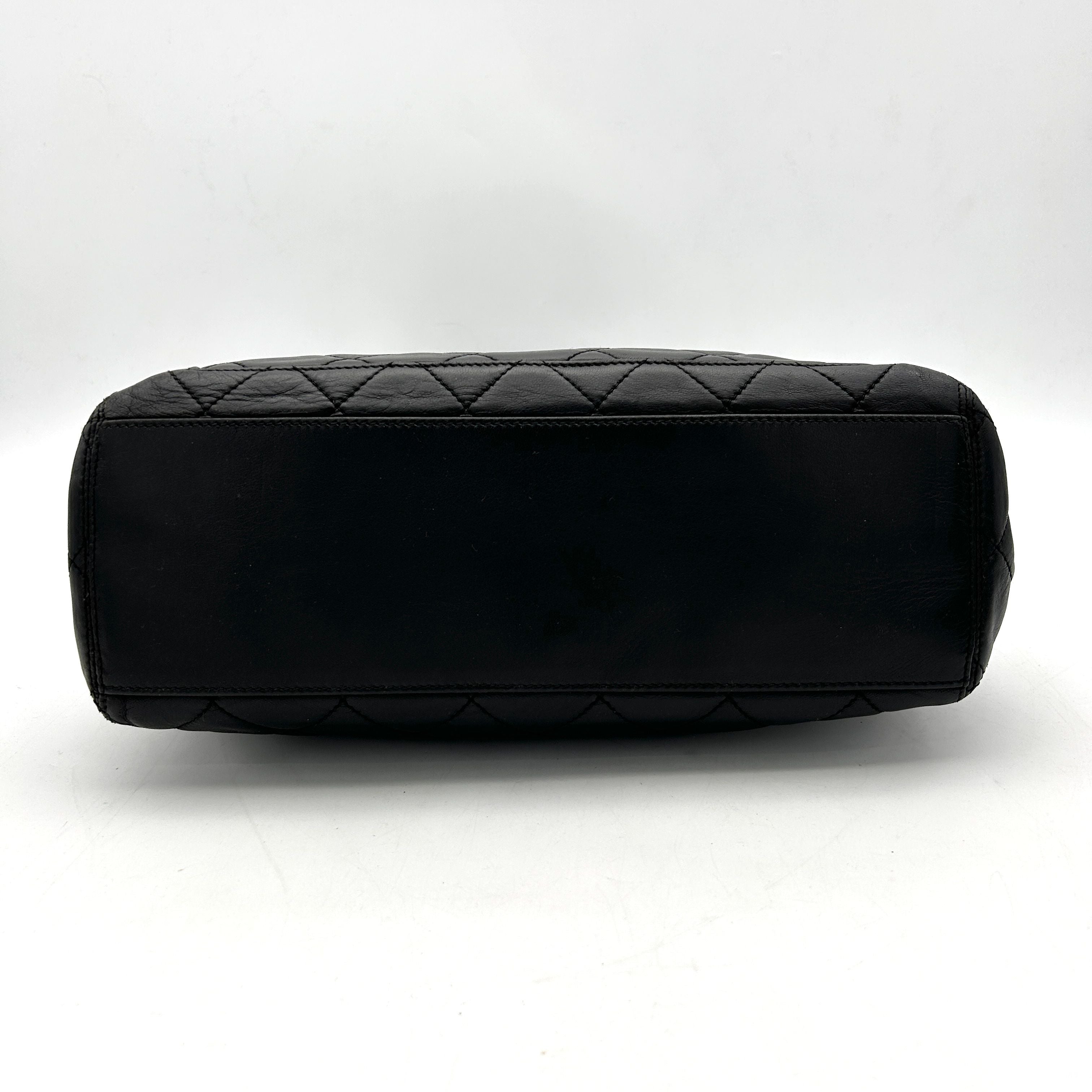 Chanel Vintage Quilted CC Pocket Tote - Black Totes, Handbags ch9993vf