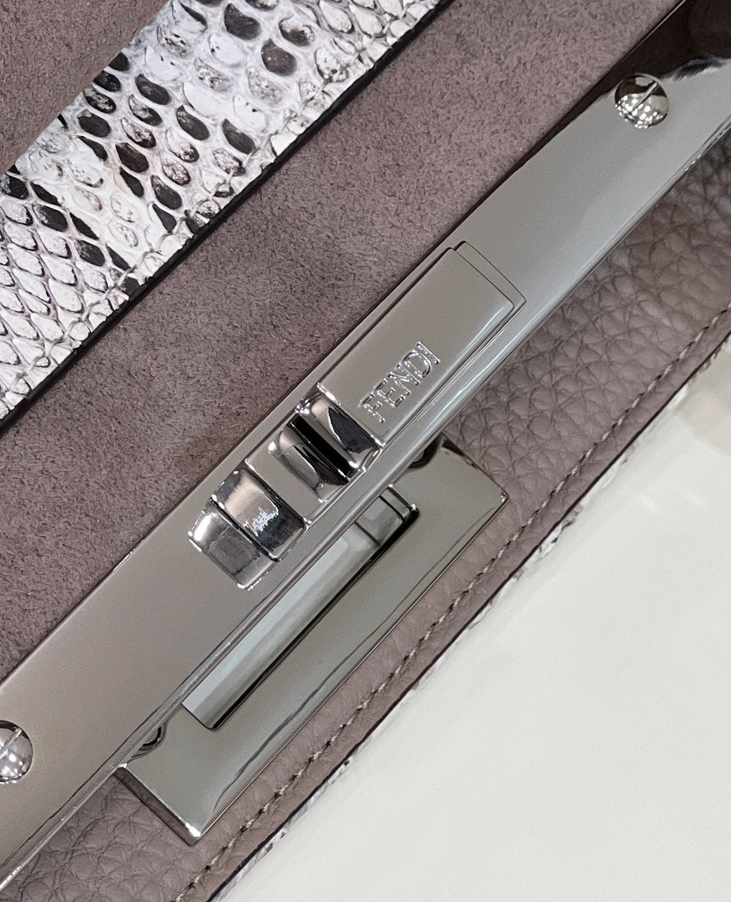 FI GlamI ISeeU MeGLAMIum Greige For Women, Handbags, Shoulder Bag 13.1in/33.5cm FF