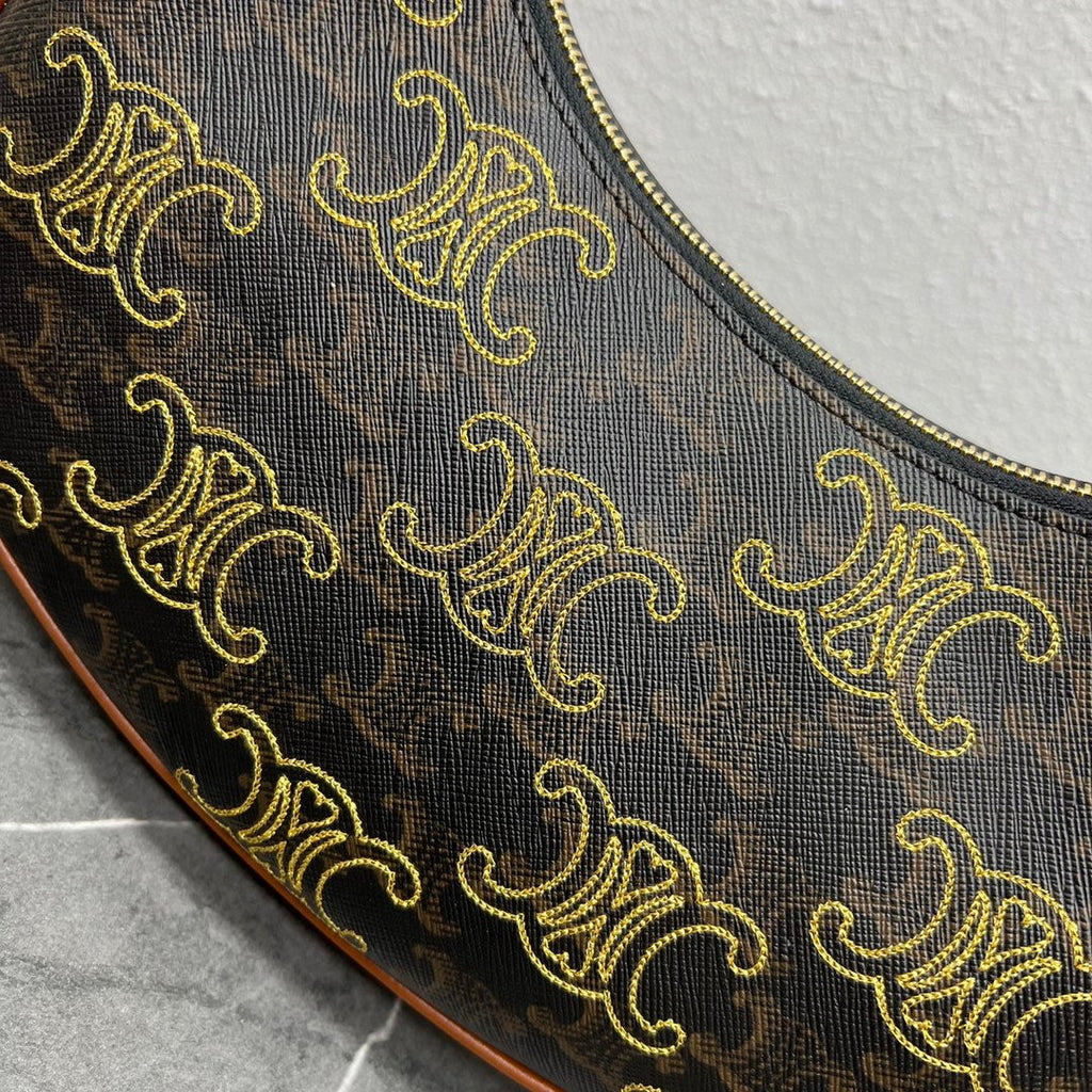 GLAMI Ava Bag In Triomphe Canvas Xl Brown For Women 9in/23.5cm