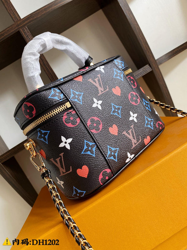 LOV2 Bags - Luxurious Bags  2676