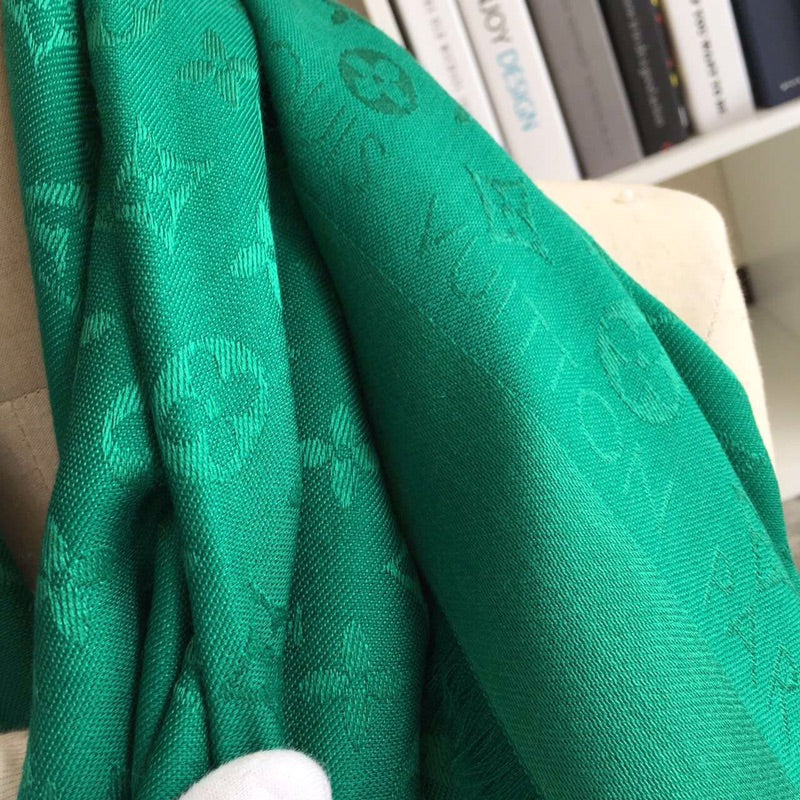 EN - Luxury LUV  Scarf 023
