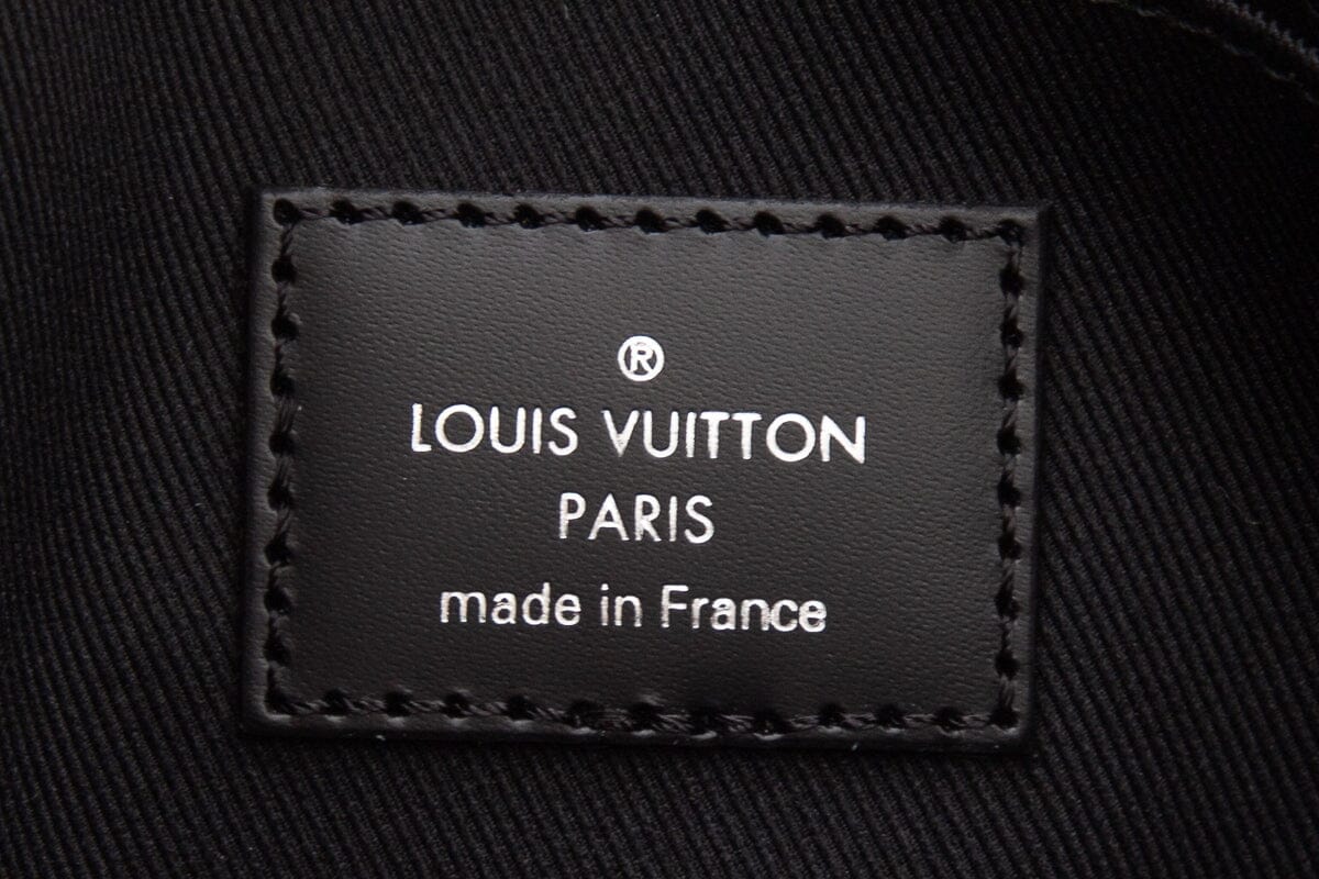 Louis Vuitton Monogram Stripe Pouchette Plate MM