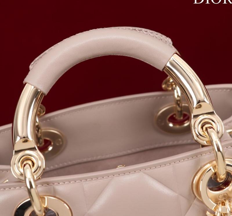 SAMCC - DOR Bags - 099