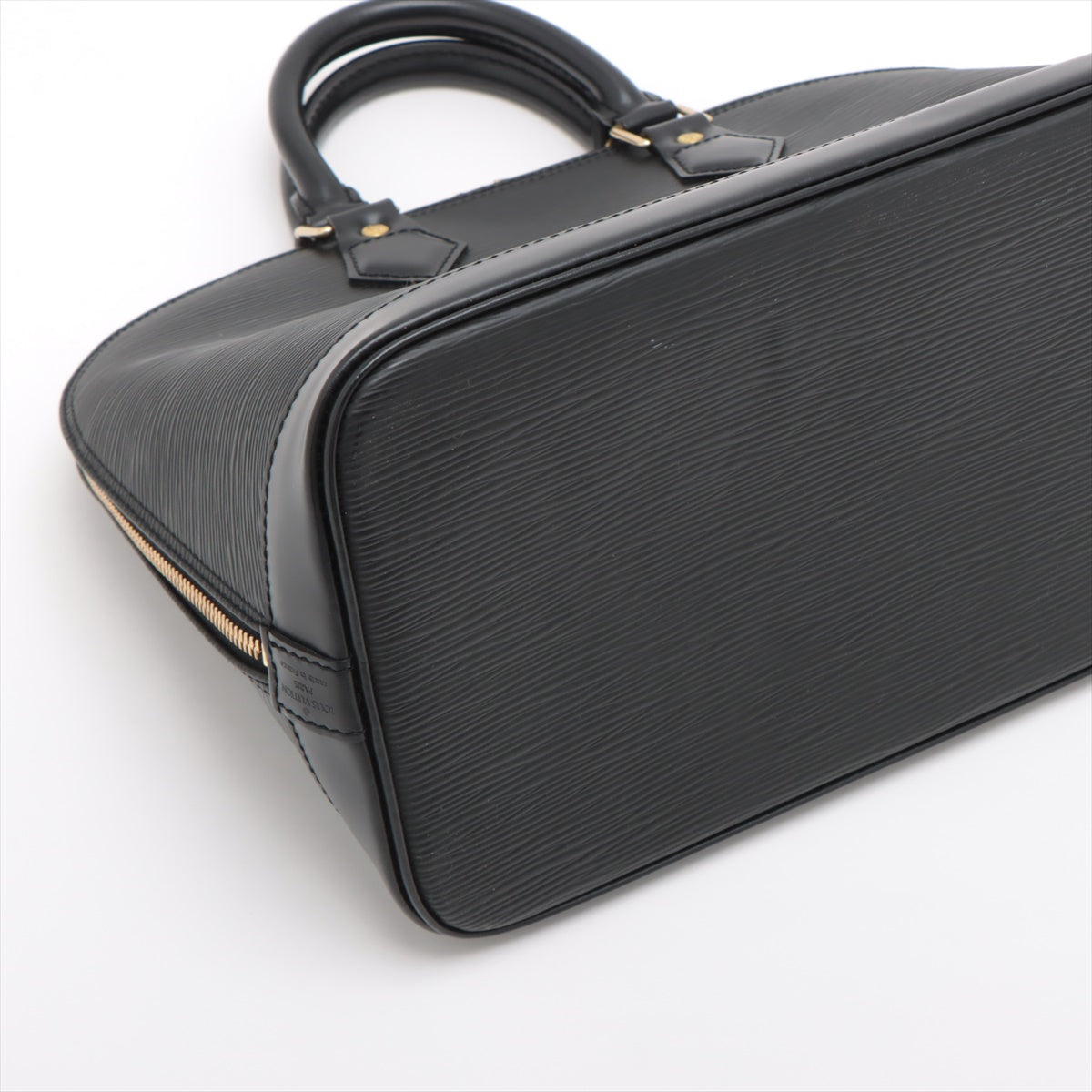 Louis Vuitton Epi Alma M52142 Internal Smell