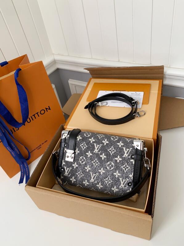 SAMC - LOV Bags - 1394