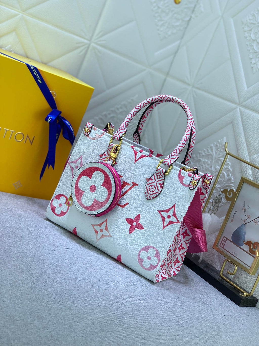 EN - Luxury Bags LUV 818