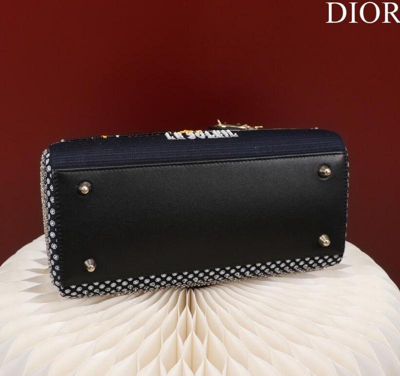 SAMCC - DOR Bags - 096