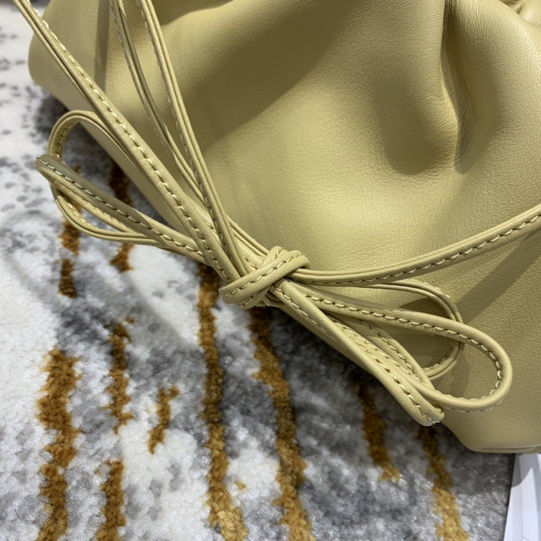 GLAMI Mini Pouch For Women 8.6in/22cm In Yellow