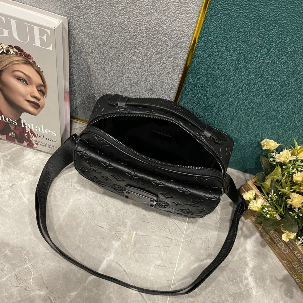 EN - Luxury Bags LUV 855