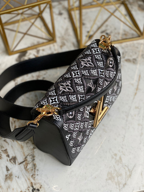 LOV2 Bags - Luxurious Bags  1634