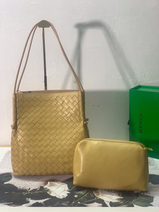 GLAMI Handle Bag Yellow, For Women, WomenÃƒÂ¢Ã¢â€šÂ¬Ã¢â€žÂ¢s Bags 12.6in/32cm