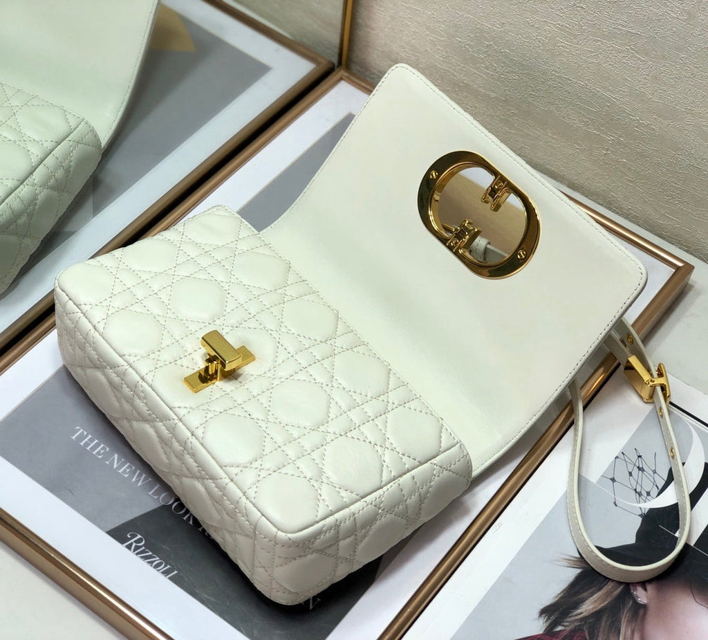 GLAMI Small Caro Bag, White, For Women WomenÃ¢â‚¬â„¢s Handbags, Shoulder Bags, Crossbody Bags, 20cm CD M9241UWHC_M35U